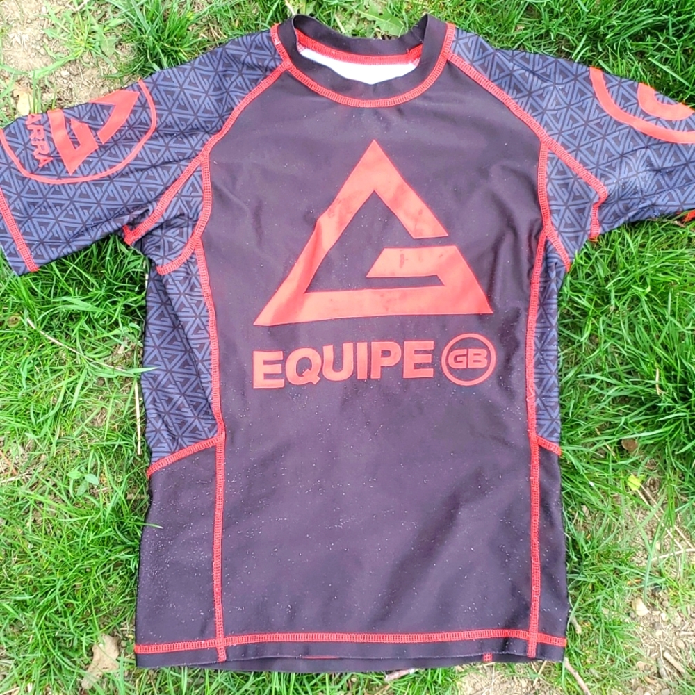 Gracie Barra Storm Youth Medium Rashguard